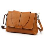 Skórzana damska listonoszka torebka przez ramię zamykana klapą Luka